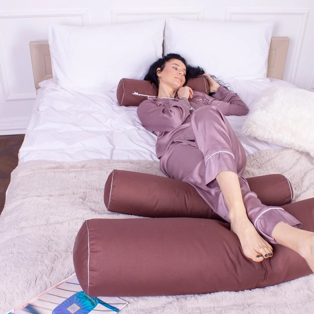 Подушка-валик MirSon №8119 Naturale Line 19-1217 Chocolate Perla EcoSilk 100х20 см (2200006248590) - Фото 7 Подушка-валик MirSon №8119 Naturale Line 19-1217 Chocolate Perla EcoSilk 100х20 см (2200006248590) - изображение 7