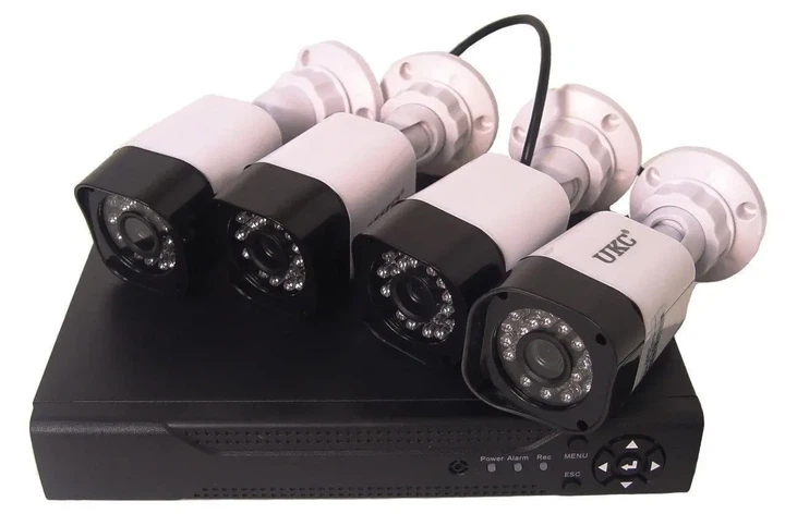 Комплект видеонаблюдения UKC DVR KIT CAD D001, 4-канальный видеорегистратор + 4 уличные камеры 2MP 3263 - Фото 7 Комплект видеонаблюдения UKC DVR KIT CAD D001, 4-канальный видеорегистратор + 4 уличные камеры 2MP 3263 - изображение 7