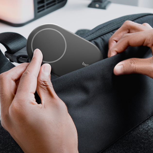 Ładowarka indukcyjna Belkin BoostCharge Magnetic Foldable Wireless Charger 15 W Black (WIB007HQBK) - obraz 9