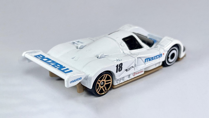 Машинка Базовая Hot Wheels Mazda 787B Peak Pursuit 1:64 JBB39