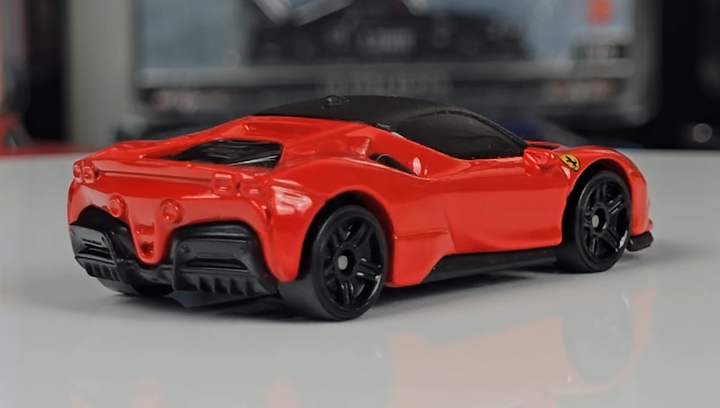 Машинка Базовая Hot Wheels Ferrari SF90 Stradale Factory Fresh 1