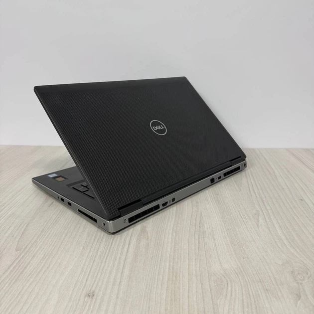 Мобільна робоча станція Dell Precision 7740 / 17,3