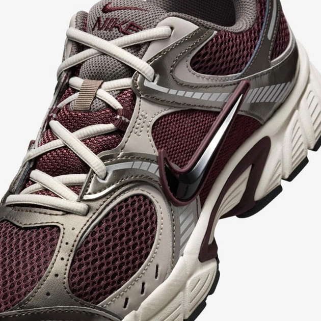 Чоловічі кросівки Nike V5 RNR HJ5228-600 40.5 (7.5US) 25.5 см