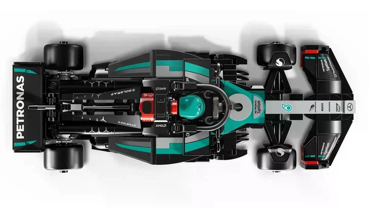 Конструктор LEGO Speed Champions Гоночный автомобиль F1 Mercedes-AMG F1 W15 267 деталей (77244) - изображение 5