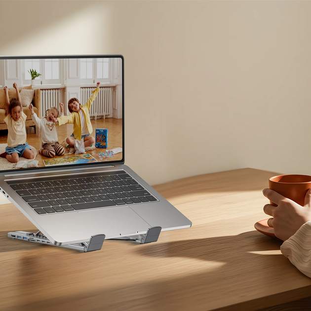 Podstawka pod laptopa Unitek USB-C with Docking Station Silver (D1137AGY01) - obraz 11