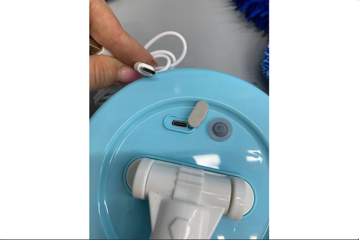 Аккумуляторная швабра Wireless Cleaner для уборки - Фото 4 Аккумуляторная швабра Wireless Cleaner для уборки - изображение 4