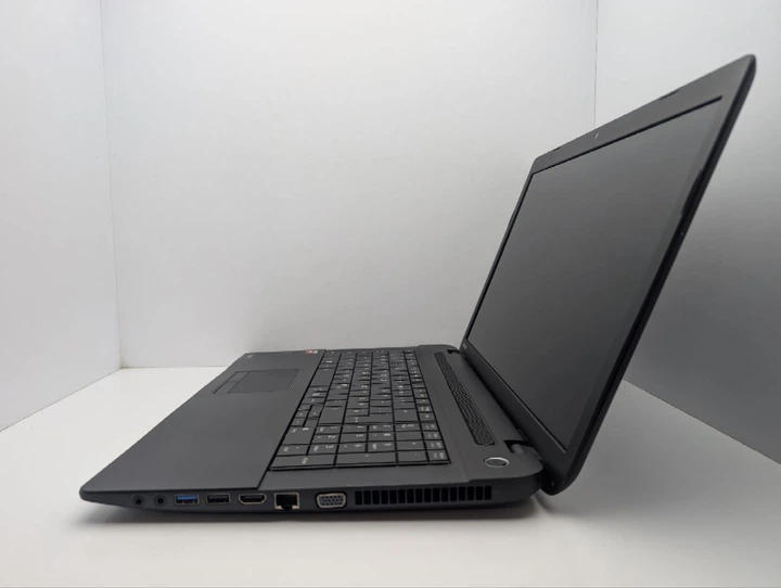 Ноутбук Toshiba Satellite C70D-B/AMD A4-5000/8GB-DDR3/120GB-SSD