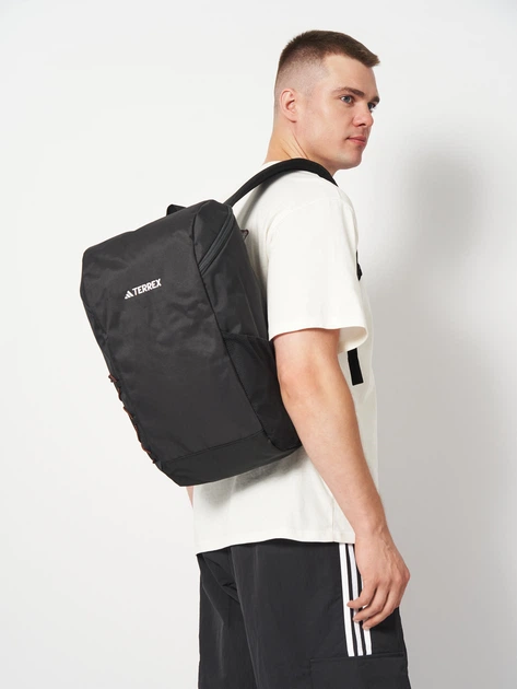 Рюкзак спортивный 20 л вмещает формат А4 Adidas Terrex Multi