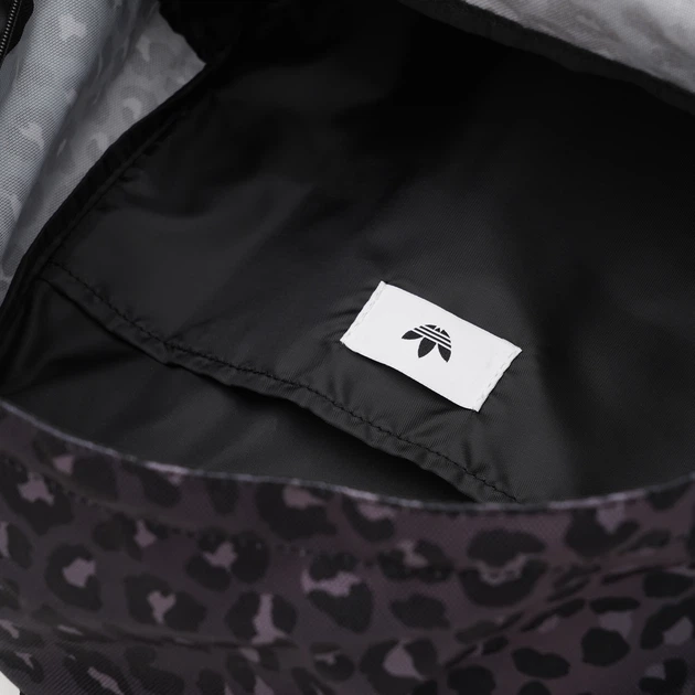 Рюкзак спортивный 18.7 л вмещает формат А4 Adidas Leopard Classic
