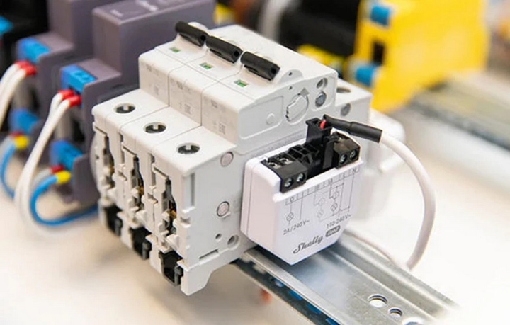 Лічильник енергії Shelly Relais "EM Gen3" WLAN Stromzahler Messfunktion inkl. 1x 50A Klemme (3800235261873) - зображення 3