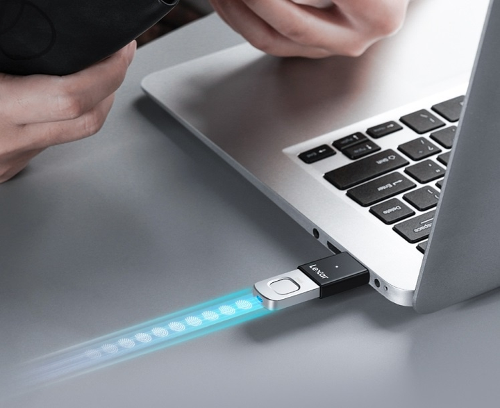 Pendrive Lexar JumpDrive Fingerprint F35 Pro 64GB USB 3.2 Gen1 Black/Grey (LJDF35P064G-RNBNG) - obraz 10