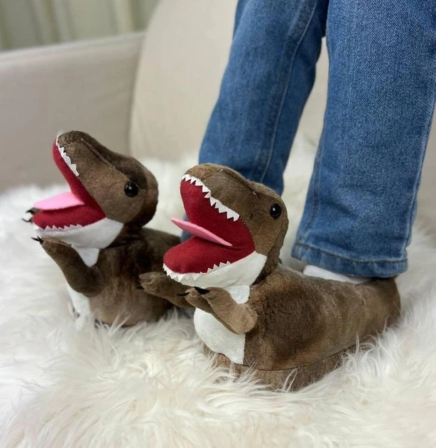 Тапочки кигуруми Kigurumi Динозавр Тирекс T-Rex Детские Коричневый Плюшевые 25-32 (3109/1) - Фото 1 Тапочки кигуруми Kigurumi Динозавр Тирекс T-Rex Детские Коричневый Плюшевые 25-32 (3109/1) - изображение 1