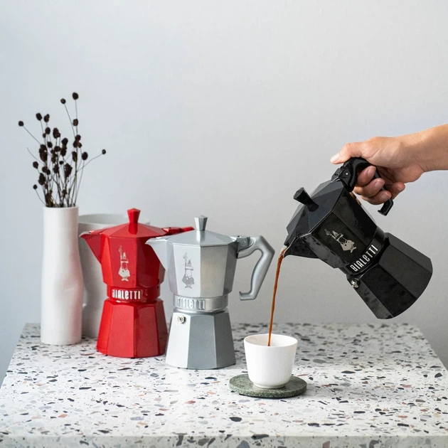 Гейзерная кофеварка Bialetti Moka Exclusive, классика, 270 мл, 6 чашек, красная(KN_949F16A89F5E) - изображение 7