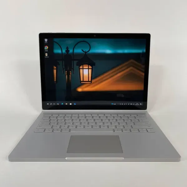 Ноутбук-трансформер Б-класс Microsoft Surface Book 2 / 13.5" (3000x2000) IPS Touch / Intel Core i7-8650U (4 (8) ядра по 1.9 - 4.2 GHz) / 8 GB DDR3 / 256 GB SSD / Intel UHD Graphics 620 / WebCam / USB Type-C б/у - Фото 2 Ноутбук-трансформер Б-класс Microsoft Surface Book 2 / 13.5" (3000x2000) IPS Touch / Intel Core i7-8650U (4 (8) ядра по 1.9 - 4.2 GHz) / 8 GB DDR3 / 256 GB SSD / Intel UHD Graphics 620 / WebCam / USB Type-C б/у - изображение 2