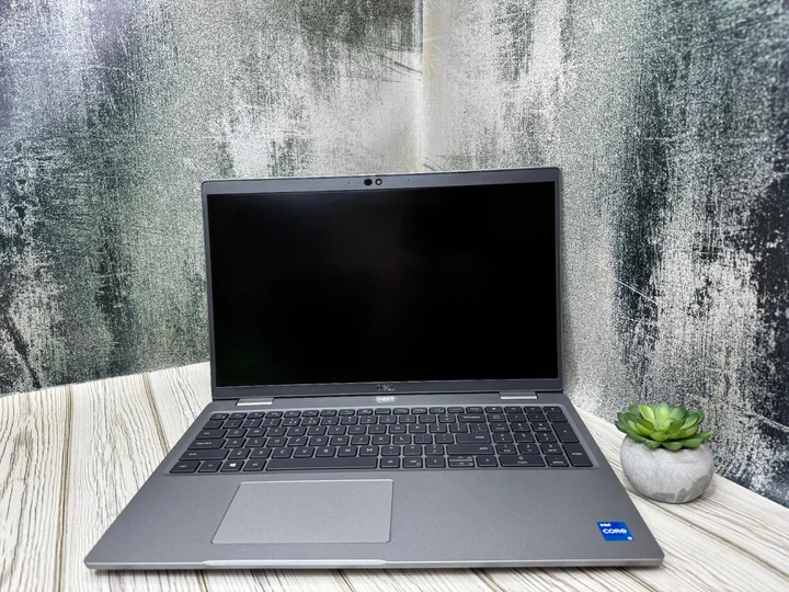 Ноутбук Dell Latitude 5520 | 15,6