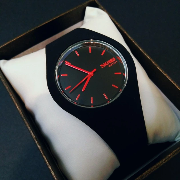 Годинник жіночий Skmei Rubber Black 9068 кварцовий 40 мм наручний годинник - зображення 4