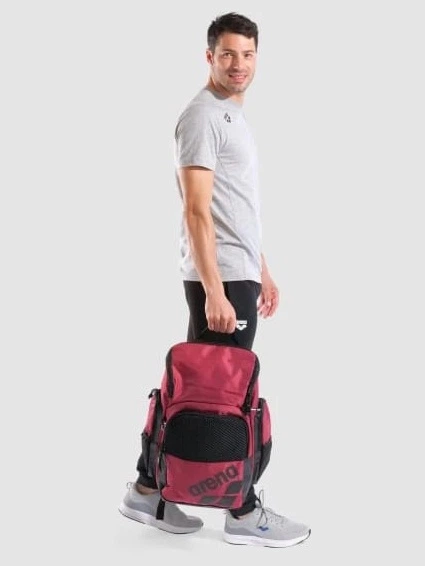 Рюкзак спортивный 35 л вмещает формат А4 Arena One Go Backpack 35L 010229-700 Красный (3468337635888) - Фото 3 Рюкзак спортивный 35 л вмещает формат А4 Arena One Go Backpack 35L 010229-700 Красный (3468337635888) - изображение 3