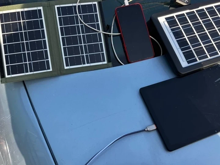 Зарядное устройство Cclamp CL-670 с солнечной панелью 7W USB - Фото 4 Зарядное устройство Cclamp CL-670 с солнечной панелью 7W USB - изображение 4