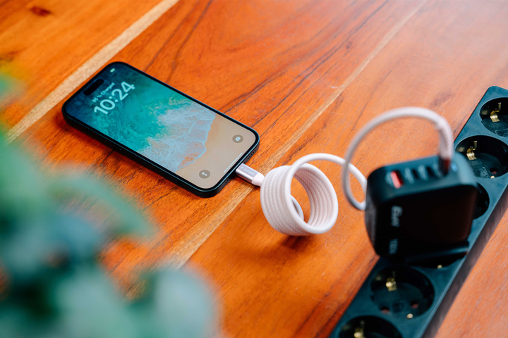 Кабель Verbatim 100 Вт, USB-C–USB-C, 120 см блакитний (31856) - зображення 5