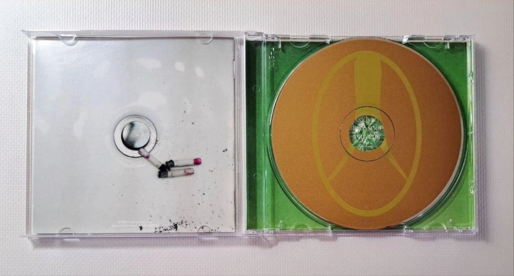 Deftones – Private Music (2025) Audio CD (импорт, буклет) – фото