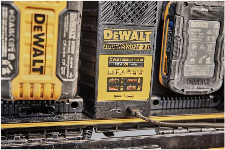 Ładowarka do akumulatorów DeWalt ToughSystem 18 V (DWST83471) - obraz 9