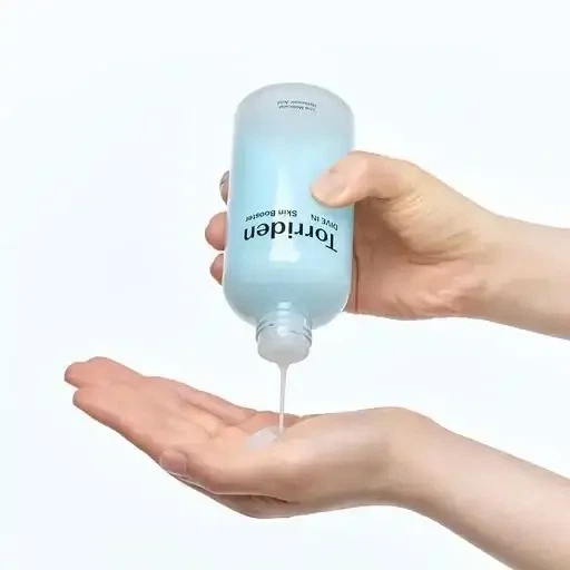Интенсивно увлажняющий тонер-бустер Torriden Dive-In Low Molecular Hyaluronic Acid Skin Booster 200 ml - изображение 3