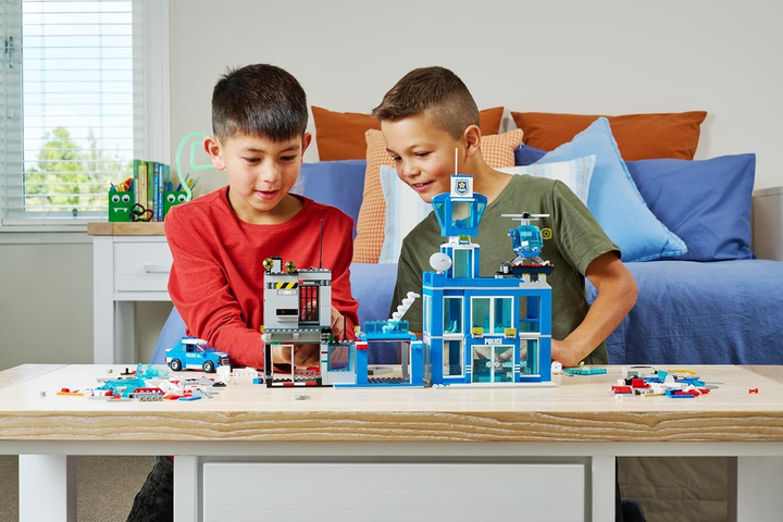 Конструктор Zuru Max CITY Bricks Поліцейська дільниця 889 елементів (83162) (4894680033115) - зображення 6
