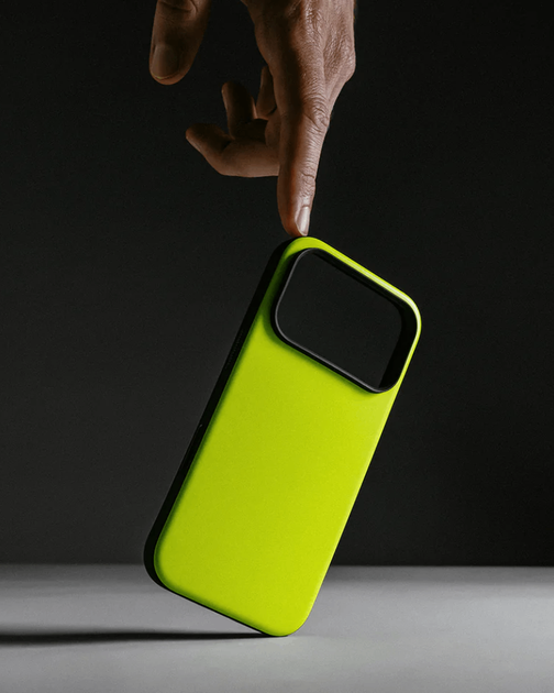 Чехол Nomad Modern Volt для iPhone 17 Pro - Фото 2 Чехол Nomad Modern Volt для iPhone 17 Pro - изображение 2