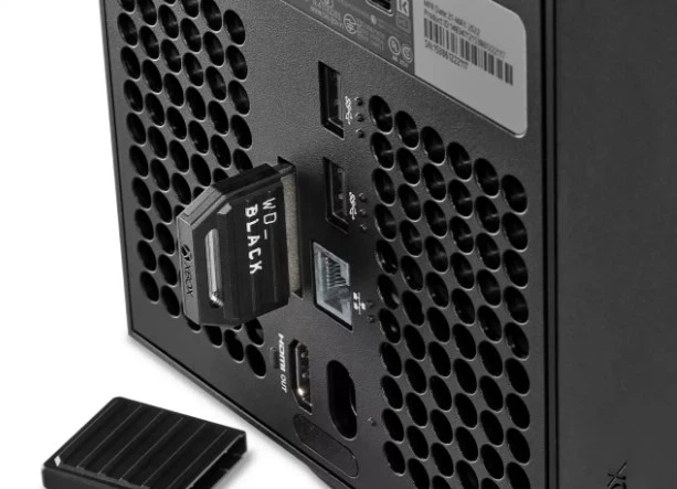 Зовнішній SSD накопичувач 512Gb WD Black C50 Storage Expansion Card for Xbox Series X|S (WDBMPH5120ANC-WCSN) - зображення 4