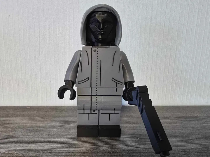 Колекційна друкована фігурка Ведучий (Front Man) "Гра в кальмара" LEGO. Aivory - Фото 2 Колекційна друкована фігурка Ведучий (Front Man) "Гра в кальмара" LEGO. Aivory - изображение 2