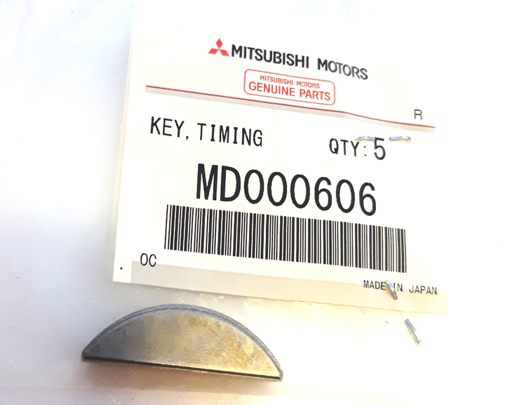 Шпонка шкива коленвала, оригинал OEM MD000606 Митсубиси L200, Паджеро Спорт 1998-2015 - Фото 1 Шпонка шкива коленвала, оригинал OEM MD000606 Митсубиси L200, Паджеро Спорт 1998-2015 - изображение 1