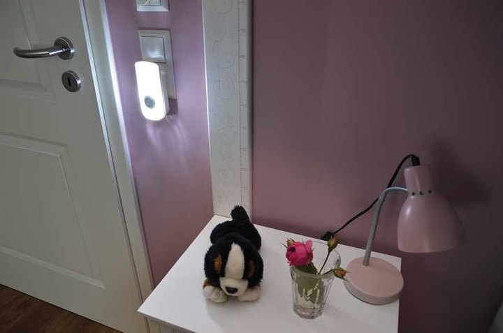 Lampka nocna LED Brennenstuhl z czujnikiem ruchu i zmierzchu SLA 16+2 B (1173240) - obraz 7