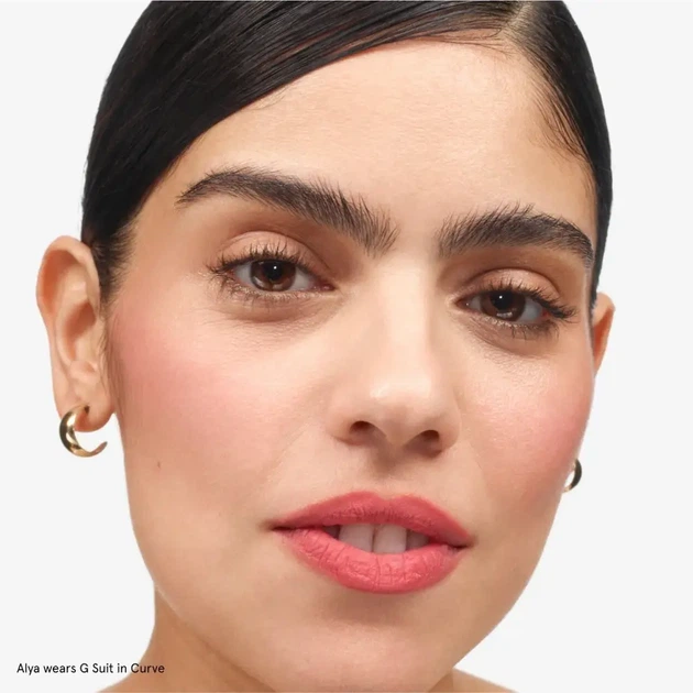 Жидкая губная помада Glossier G Suit Soft Touch 6мл - Фото 3 Жидкая губная помада Glossier G Suit Soft Touch 6мл - изображение 3