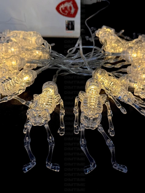 Світлодіодна USB гірлянда Моторошні скелети | 3 м 20 LED | Тепле біле світло | Декор на Хелловін та вечірку (700140) - Фото 12 Світлодіодна USB гірлянда Моторошні скелети | 3 м 20 LED | Тепле біле світло | Декор на Хелловін та вечірку (700140) - зображення 12