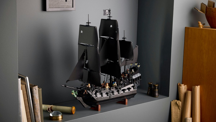 Конструктор Lego Піратський Корабель Капітана Джека Горобця Icons