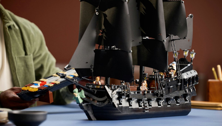 Конструктор Lego Піратський Корабель Капітана Джека Горобця Icons