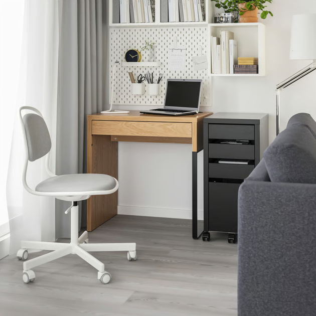 Комп'ютерний стіл Ikea Micke 73 x 50 см Імітація дуба (203.517.42) - зображення 4