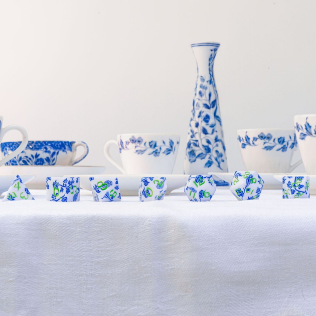 Zestaw kostek do gier planszowych Q-Workshop Full Art: Porcelana (5907699497911) - obraz 4