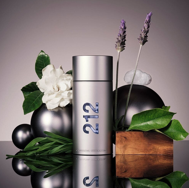 Carolina Herrera 212 Men NYC Туалетная вода для мужчин, 1.5 мл Пробник - зображення 4