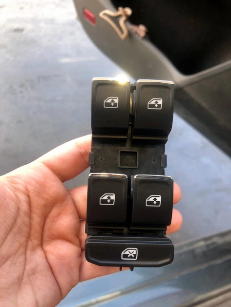 Блок кнопок стеклоподъемников Volkswagen VW , Skoda, Seat VAG 5G0959857A 5G0959855 хром - изображение 6