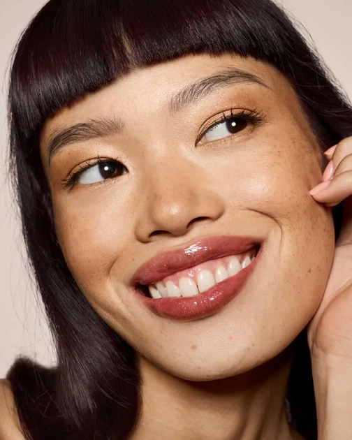 Блеск для губ FENTY BEAUTY "Hot Chocolit" Mini Gloss Bomb Universal Lip Luminizer с набора Chocolit Treatz Lip Luminizer + Lip Oil Duo (без упаковки) - Фото 12 Блеск для губ FENTY BEAUTY "Hot Chocolit" Mini Gloss Bomb Universal Lip Luminizer с набора Chocolit Treatz Lip Luminizer + Lip Oil Duo (без упаковки) - изображение 12