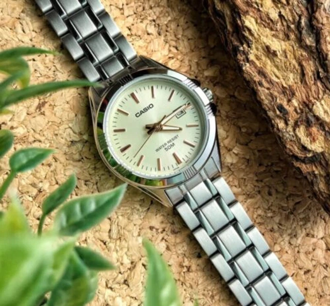 Женские часы Casio TIMELESS COLLECTION LTP-1308D-9A - изображение 4