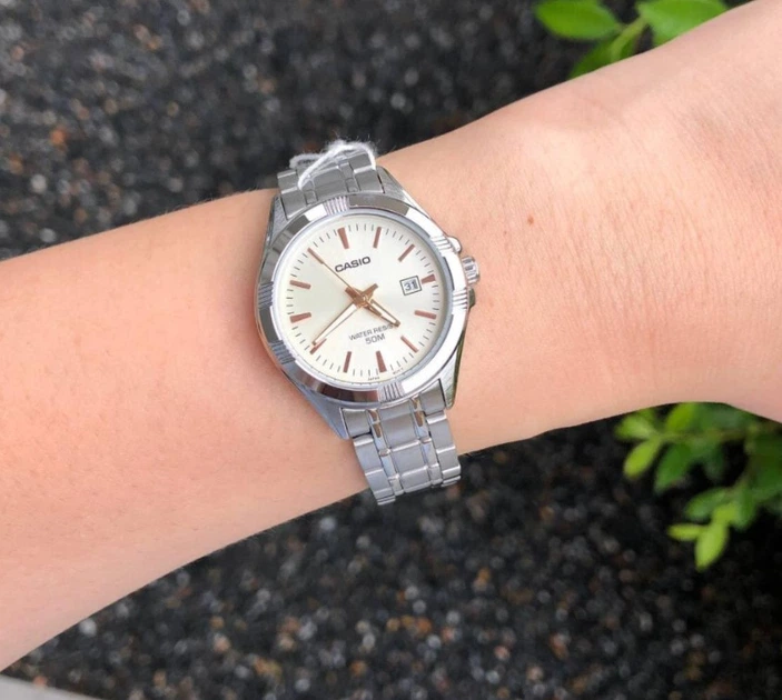 Женские часы Casio TIMELESS COLLECTION LTP-1308D-9A - изображение 5