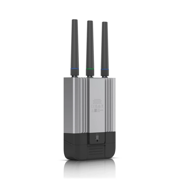 Беспроводной маршрутизатор Ubiquiti Mobile Router Industrial UMR-Industrial Wi-Fi 4 2.4 ГГц Gigabit Ethernet PoE in/out для дачи 50+ м² (F88C69E599D1) - изображение 5