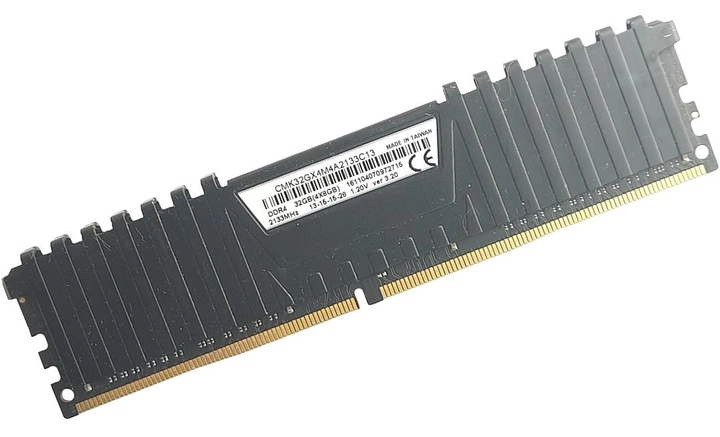 Оперативна пам'ять 8GB Corsair Vengeance LPX PC4 2133 DDR4 2133 для ПК б/в - зображення 2