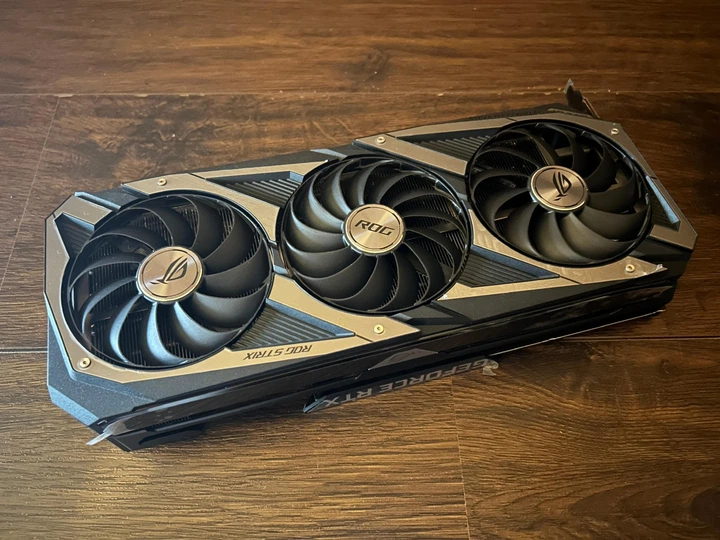 今週限定　ASUS ROG STRIX GeForce RTX3080 10GB Видеокарта Asus PCI-Ex GeForce RTX 3080 ROG Strix OC White V2 LHR