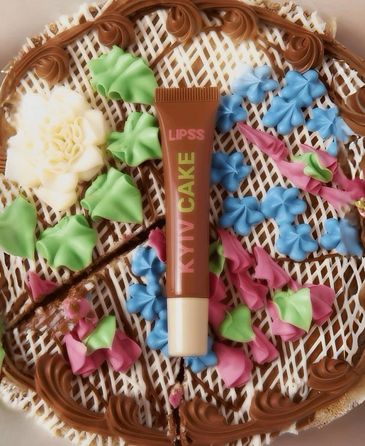 Lipss Lipper блеск Kyiv Cake прозрачный с блестками увеличение объёма губ (4104) - Фото 1 Lipss Lipper блеск Kyiv Cake прозрачный с блестками увеличение объёма губ (4104) - изображение 1