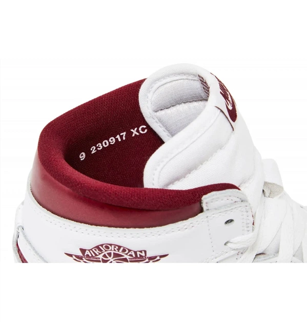 Кроссовки мужские Jordan 1 Retro High White 41 Белый BQ4422-161 - изображение 5