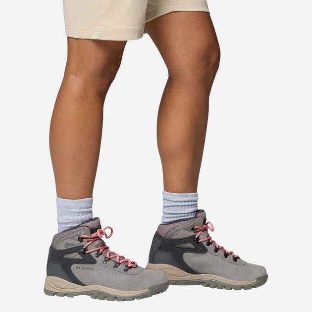 Buty trekkingowe damskie niskie Columbia Newton Ridge Plus Waterproof Amped 1718821009 38.5 (7.5US) Szary/Różowy (195981616651) - obraz 2