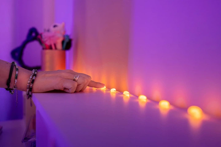 Гирлянда светодиодная Twinkly Candies Heart 200 LED-ламп RGB зеленый кабель 12 м (TWKH200RGB-G) - изображение 6